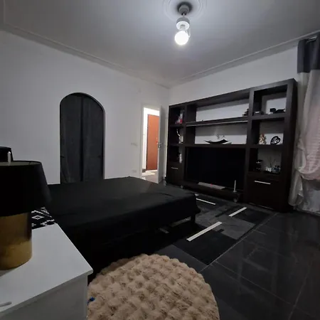 Black&white Apartman *
